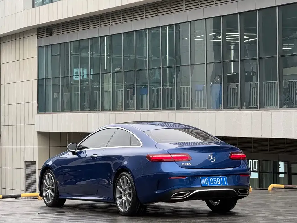 Mercedes-Benz E-Class (Import) — фото 3