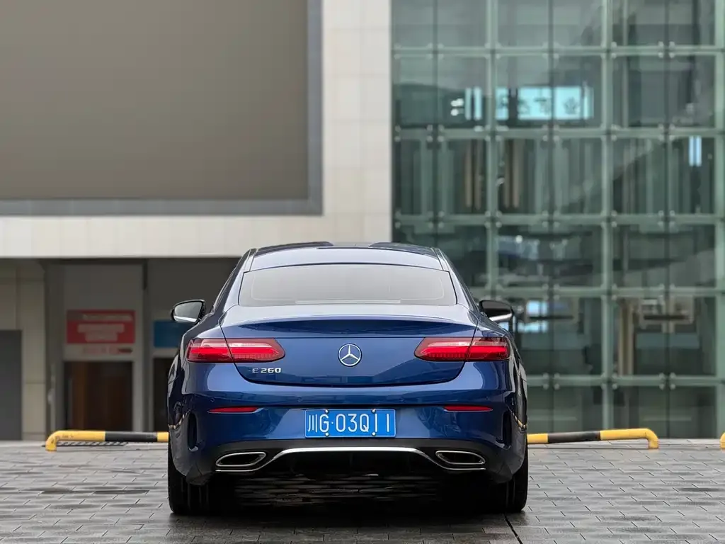 Mercedes-Benz E-Class (Import) — фото 4