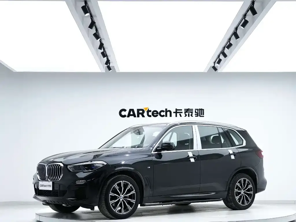 BMW X5 (Import) — фото 1