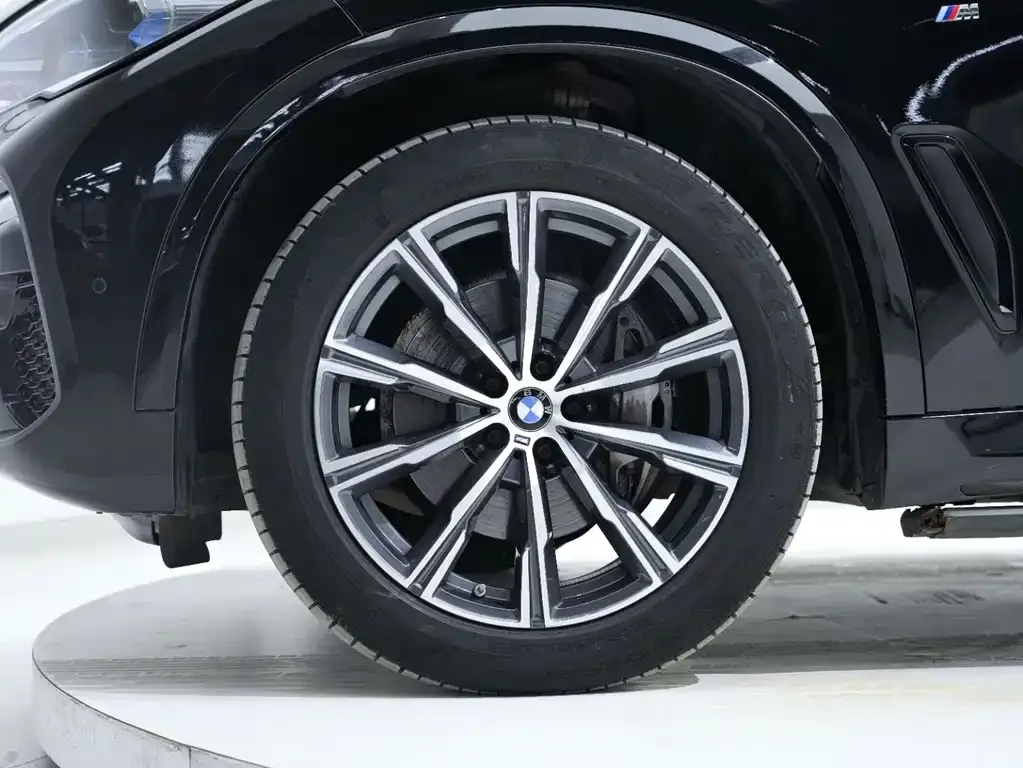 BMW X5 (Import) — фото 10