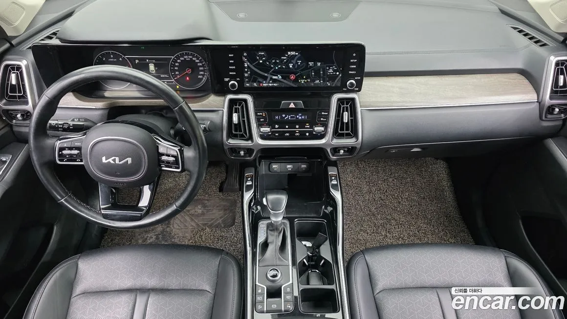Kia Sorento — фото 7