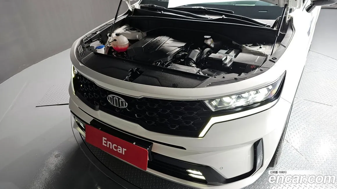 Kia Sorento — фото 6