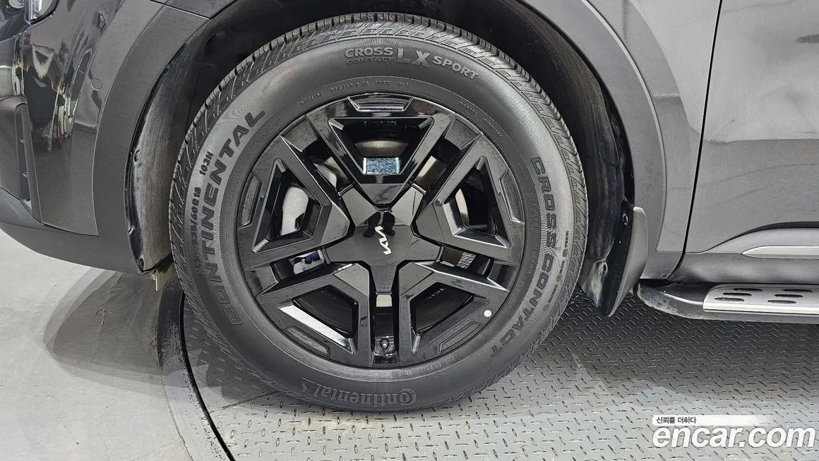 Kia Sorento — фото 5