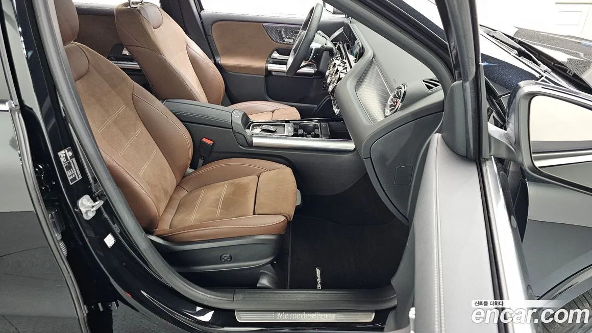 Mercedes-Benz GLA-Class — фото 10