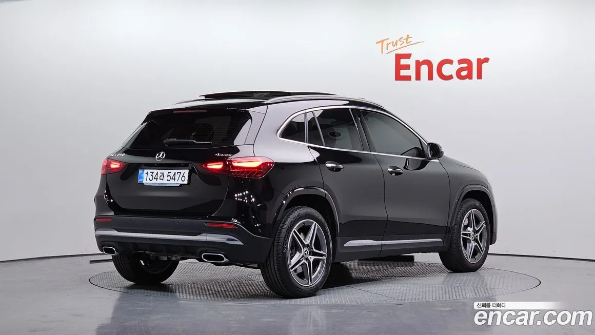 Mercedes-Benz GLA-Class — фото 2
