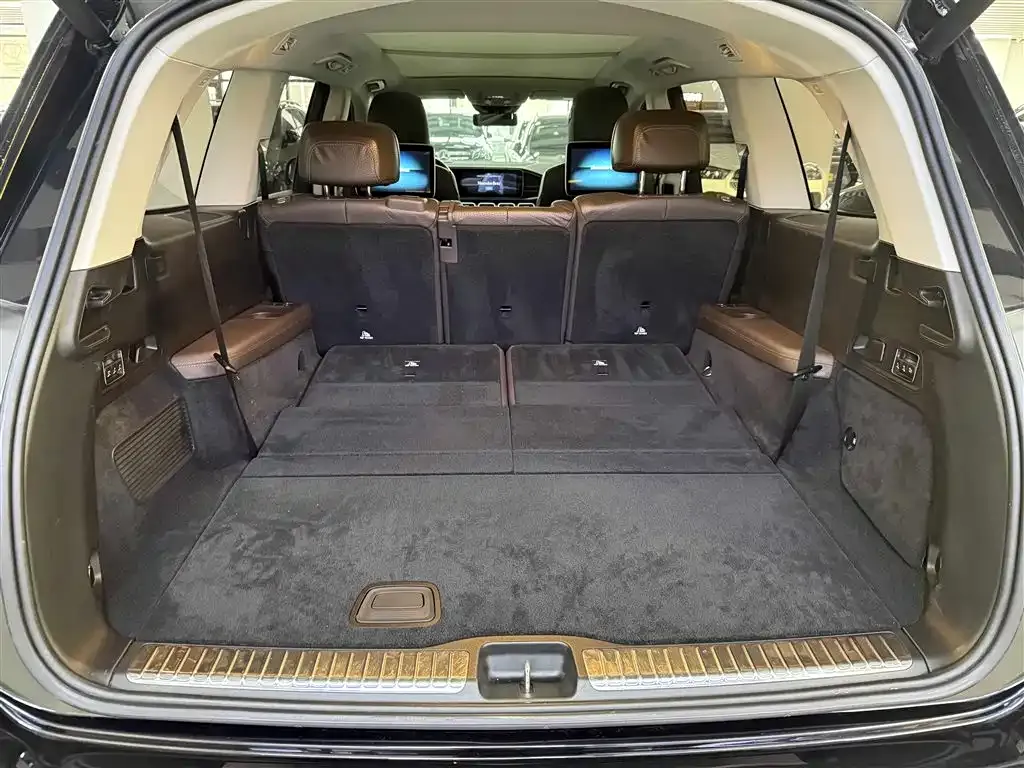 Mercedes-Benz GLS — фото 10