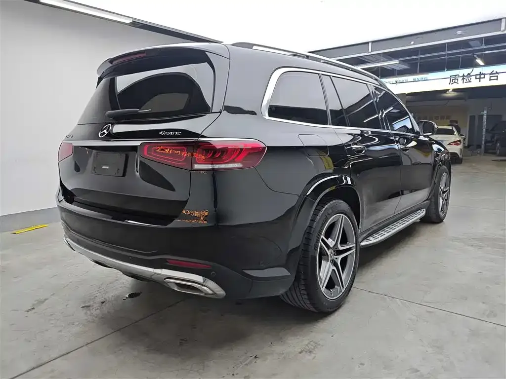 Mercedes-Benz GLS — фото 6