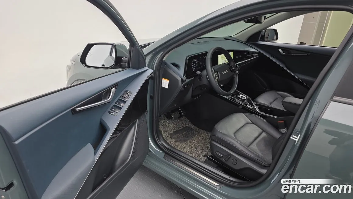 Kia Niro — фото 10
