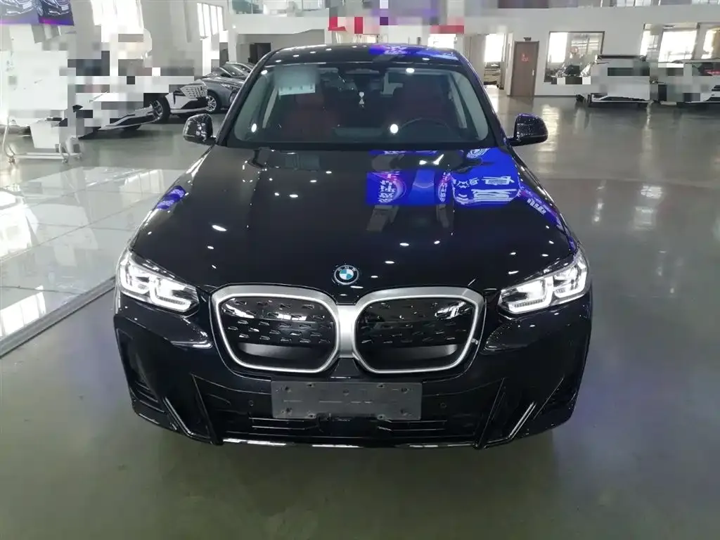 BMW iX3 — фото 3