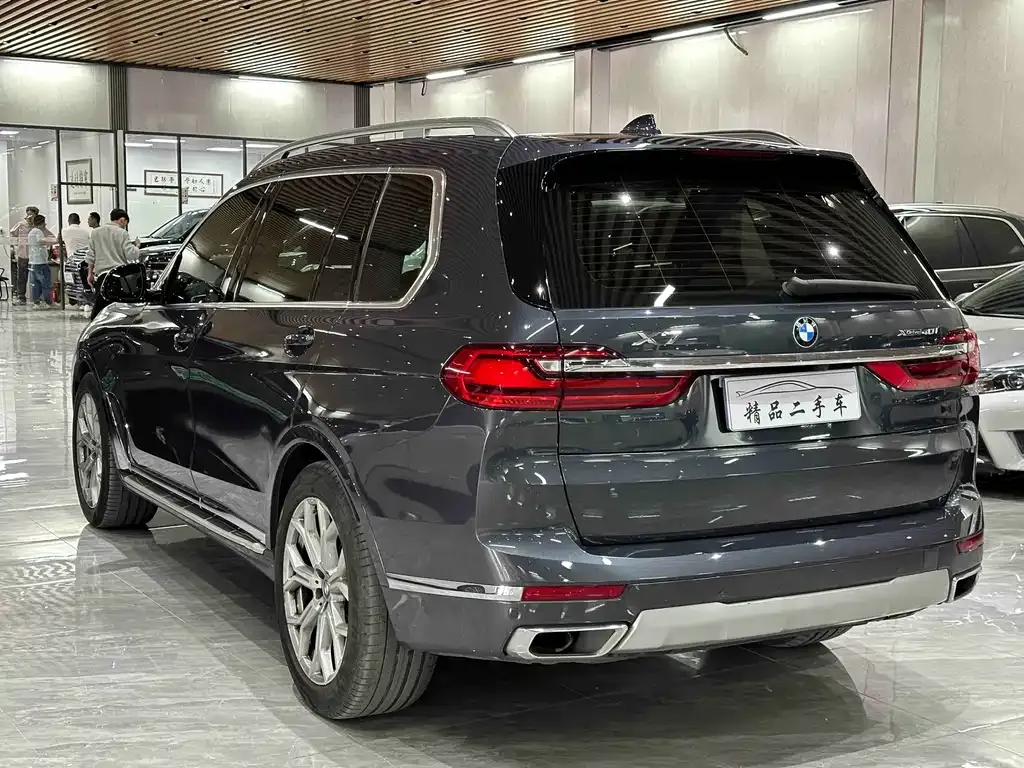 BMW X7 — фото 4
