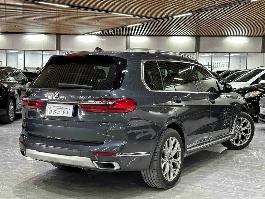 BMW X7 — фото 6