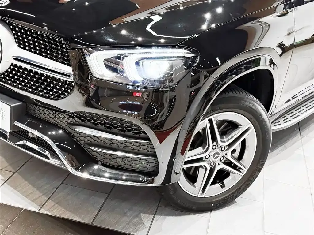 Mercedes-Benz GLE — фото 7