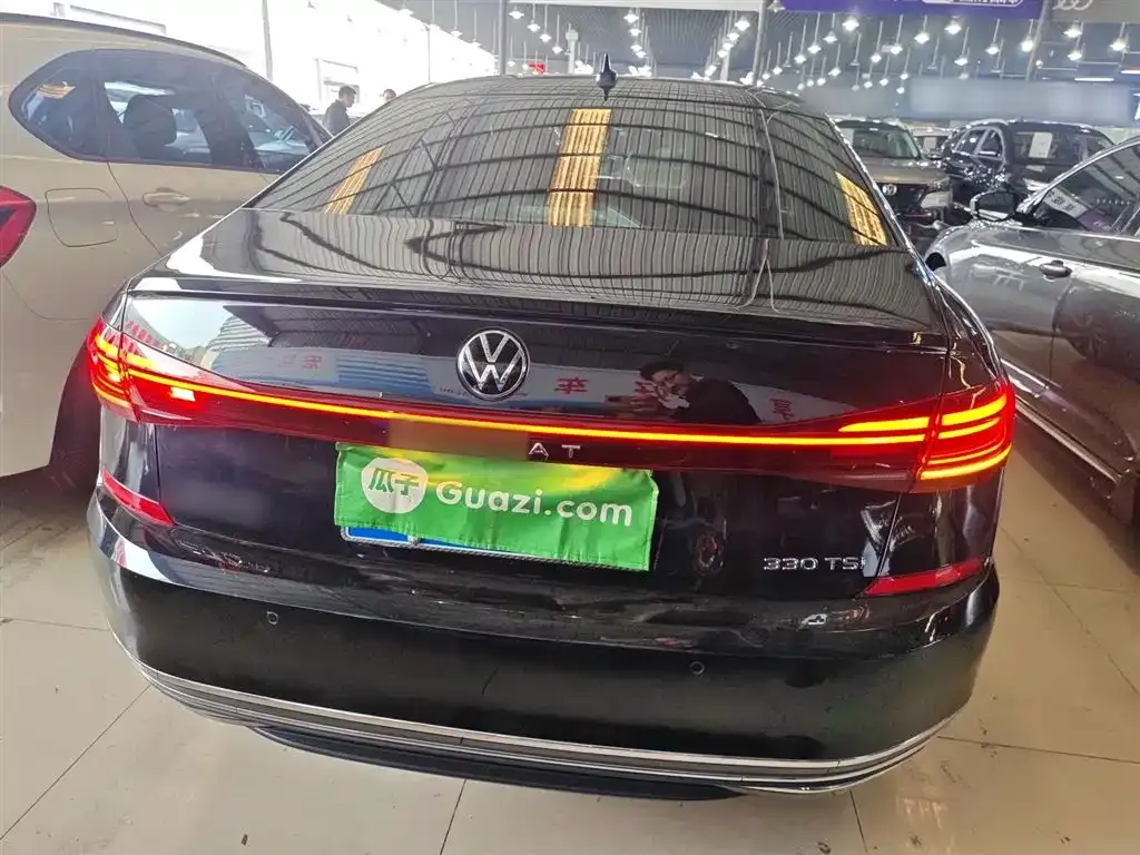 Volkswagen Passat — фото 6