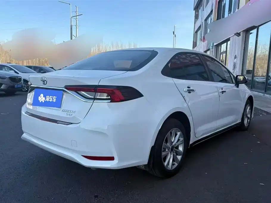 Toyota Corolla — фото 3