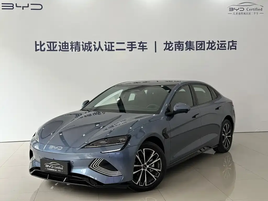 BYD Seal — фото 1