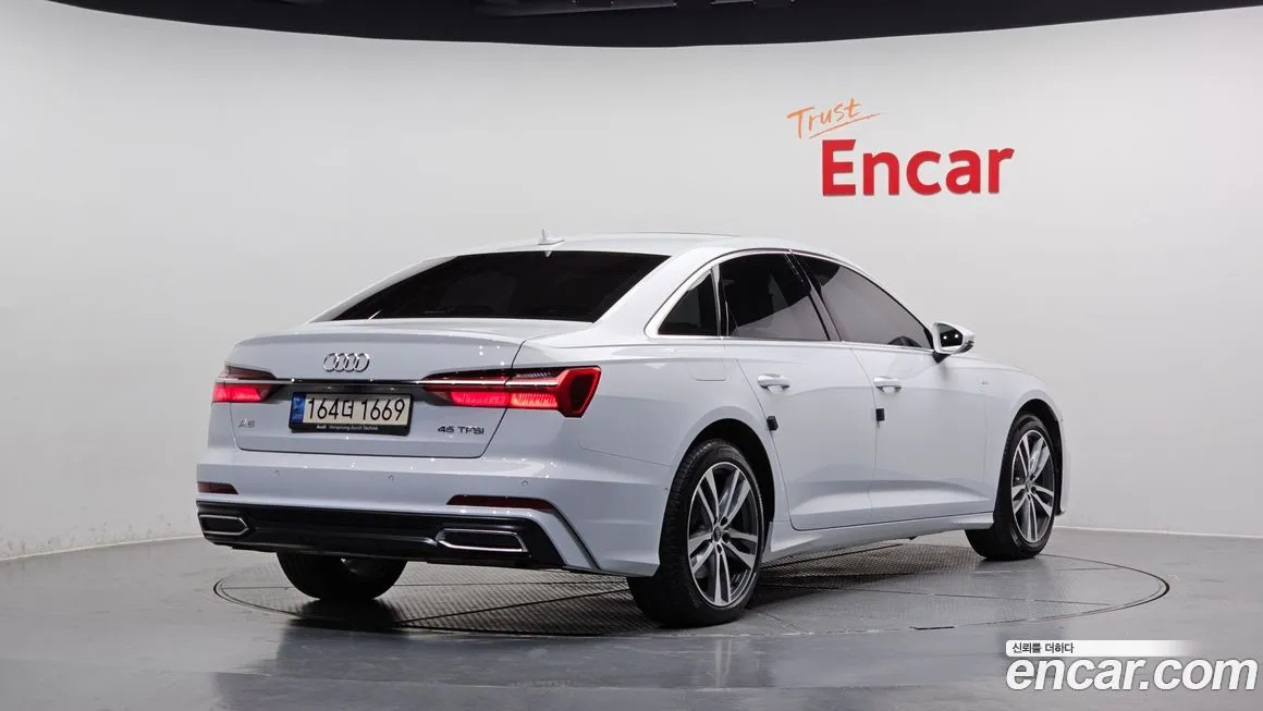 Audi A6 — фото 2