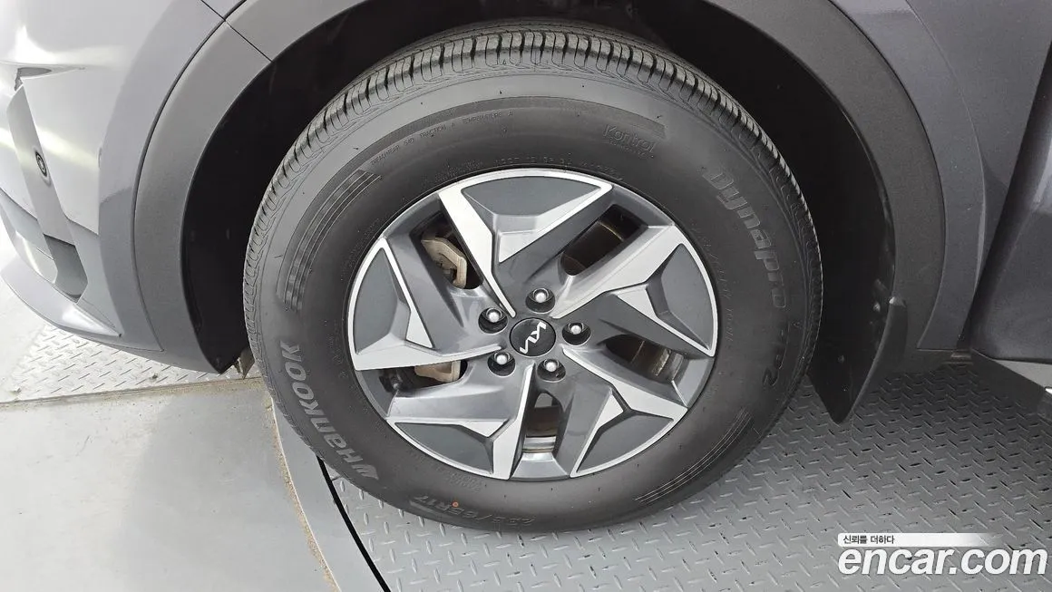 Kia Sorento — фото 5