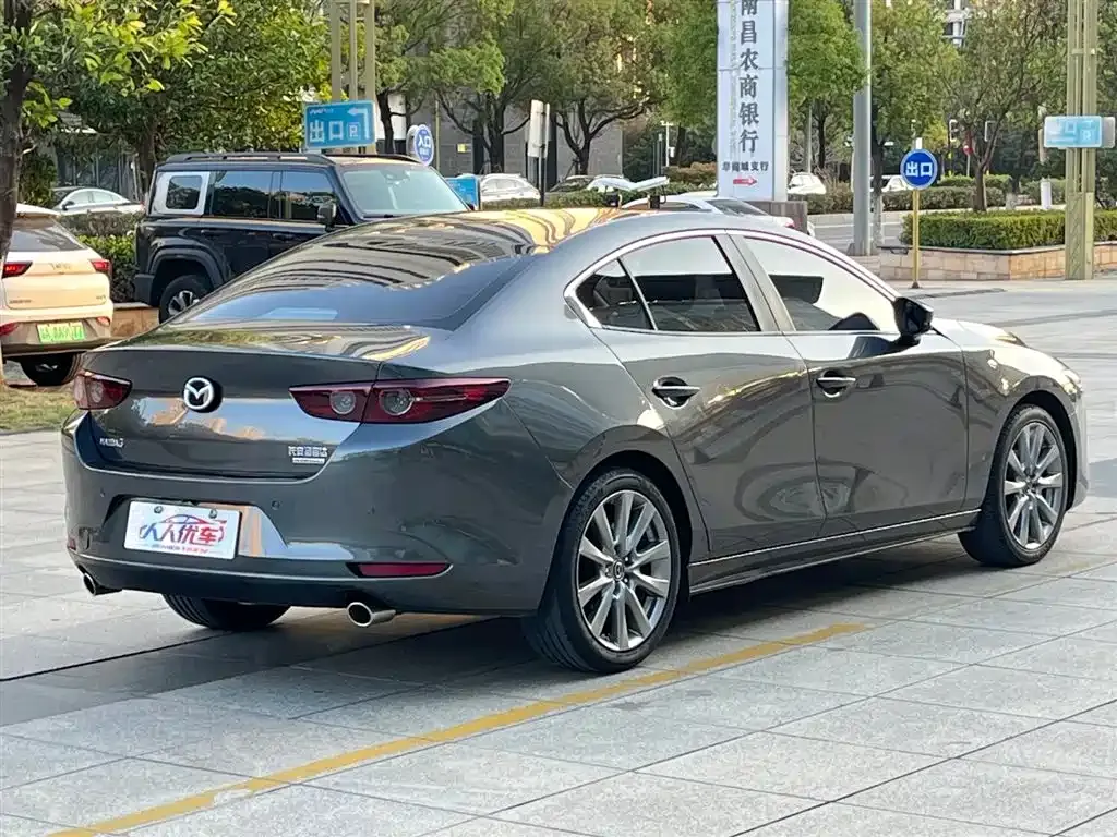 Mazda 3 Axela — фото 5