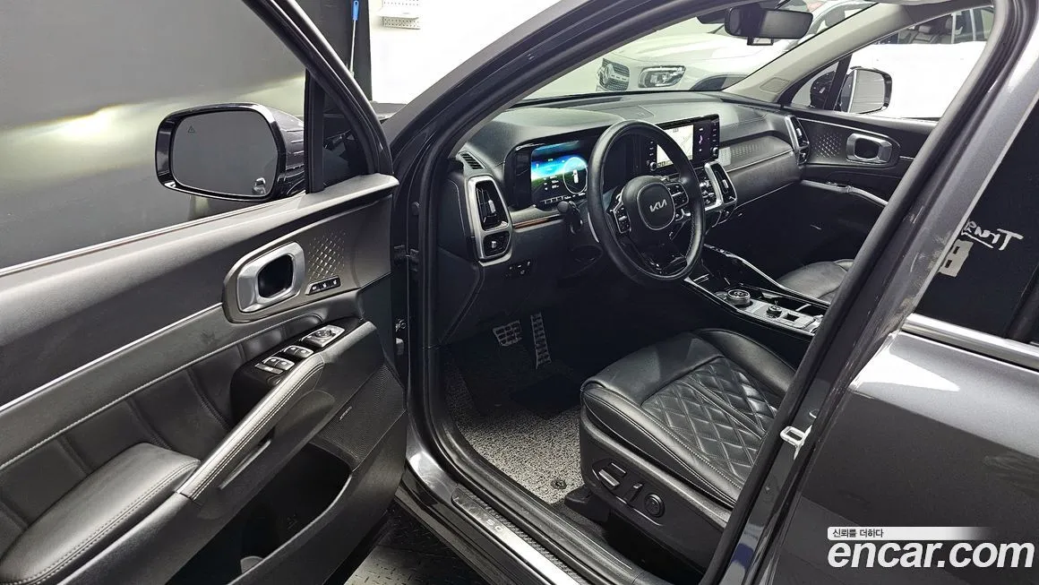Kia Sorento — фото 10