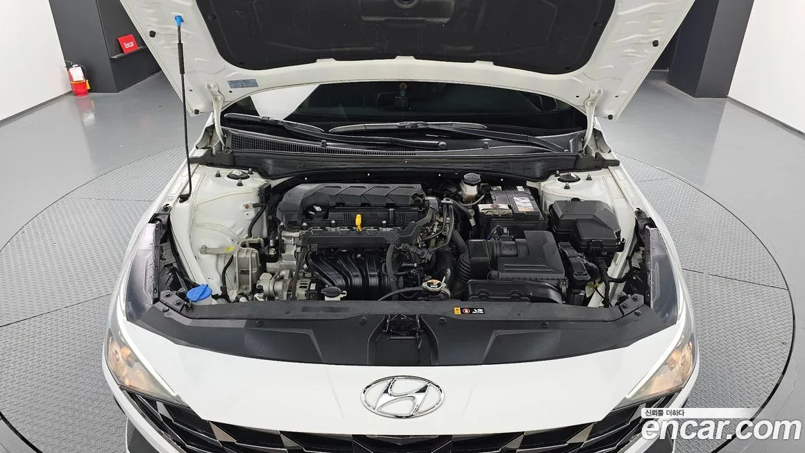 Hyundai AVANTE — фото 6