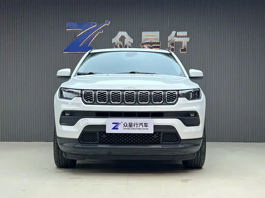 Jeep Compass — фото 2