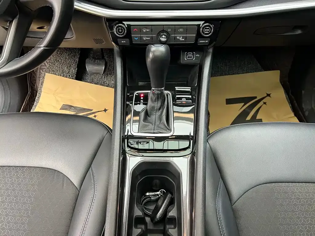 Jeep Compass — фото 4