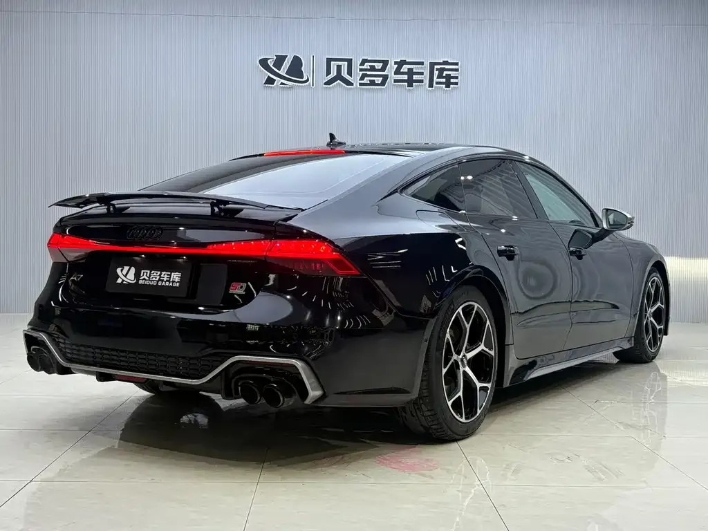 Audi A7 — фото 5
