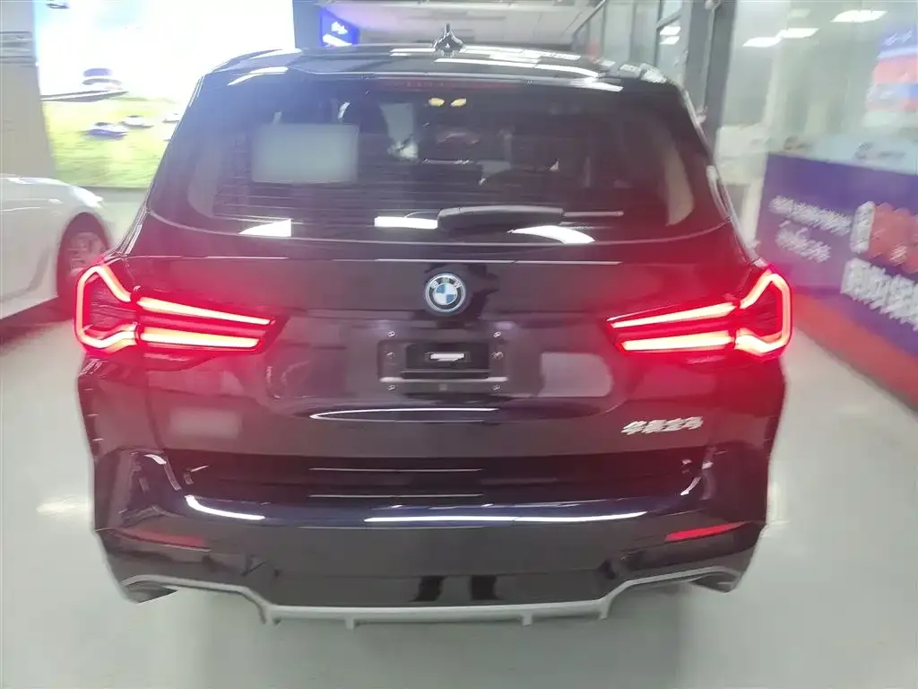 BMW iX3 — фото 6