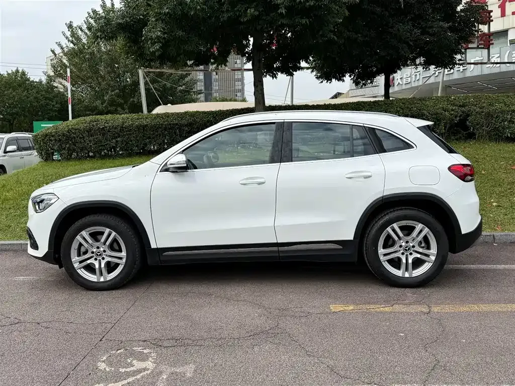 Mercedes-Benz GLA — фото 3