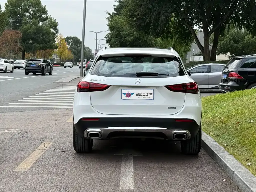 Mercedes-Benz GLA — фото 5