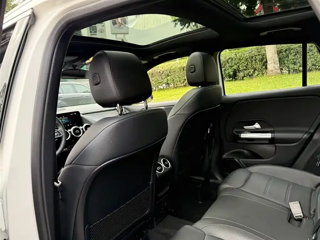 Mercedes-Benz GLA — фото 9
