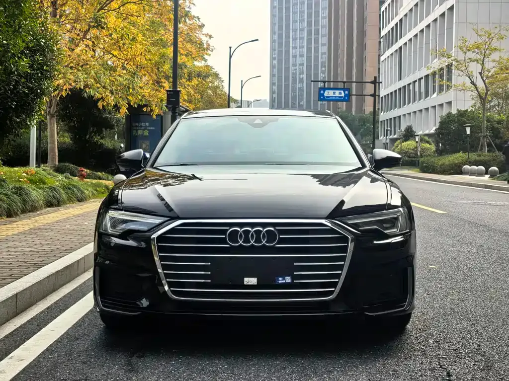 Audi A6L — фото 2