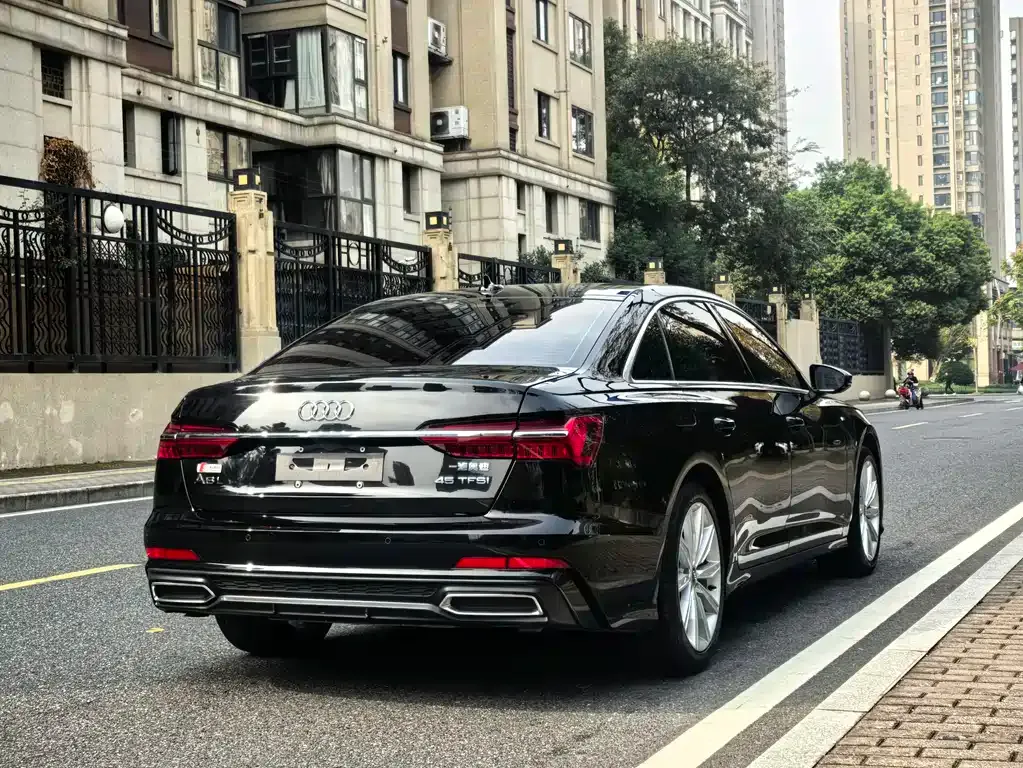 Audi A6L — фото 4