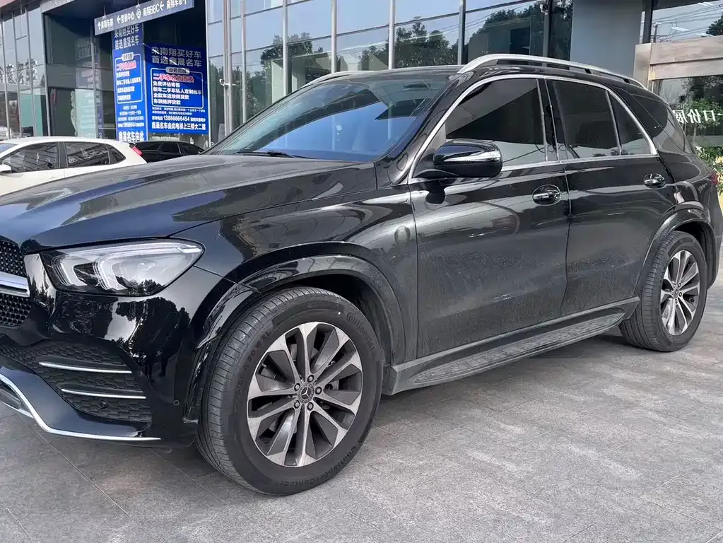 Mercedes-Benz GLE — фото 1