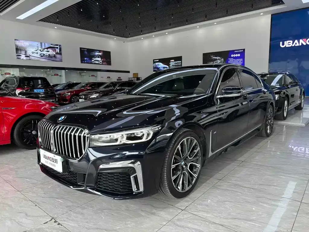 BMW 7 Series — фото 1