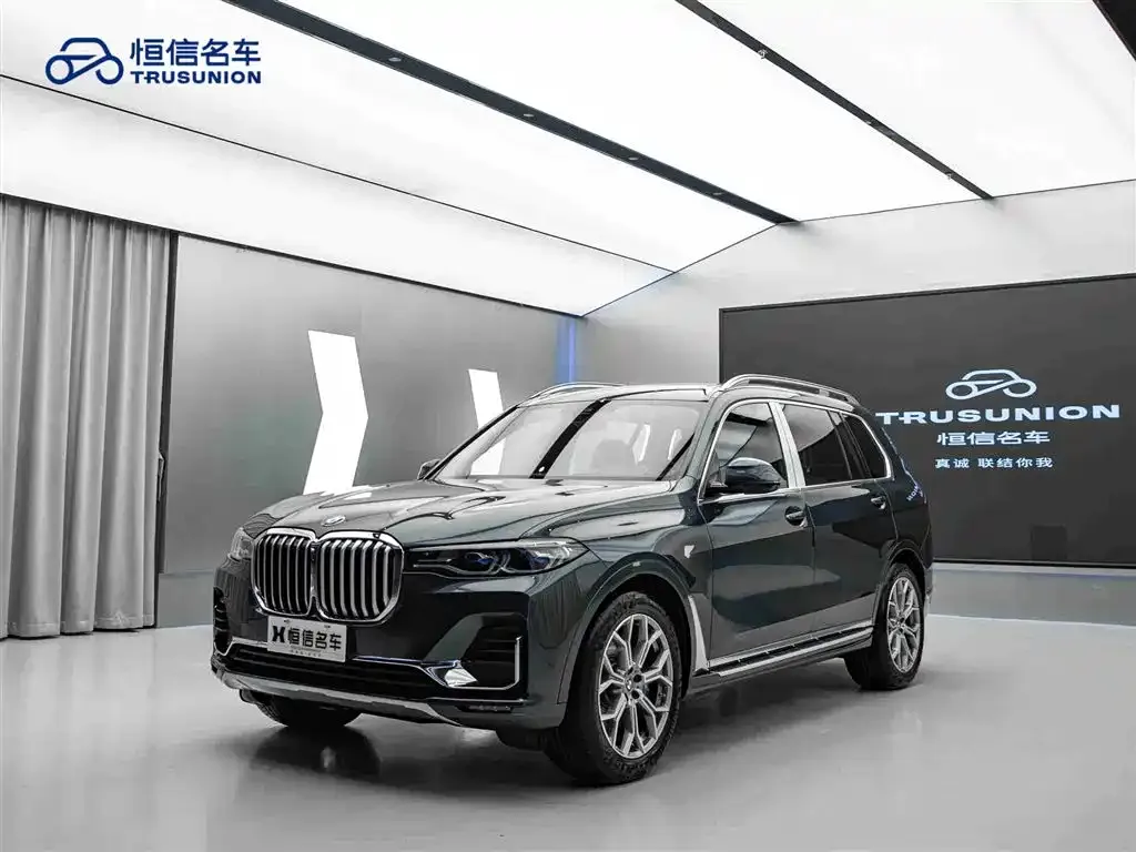 BMW X7 — фото 3