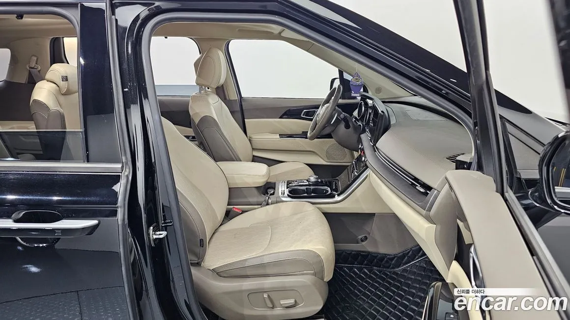 Kia Carnival — фото 10