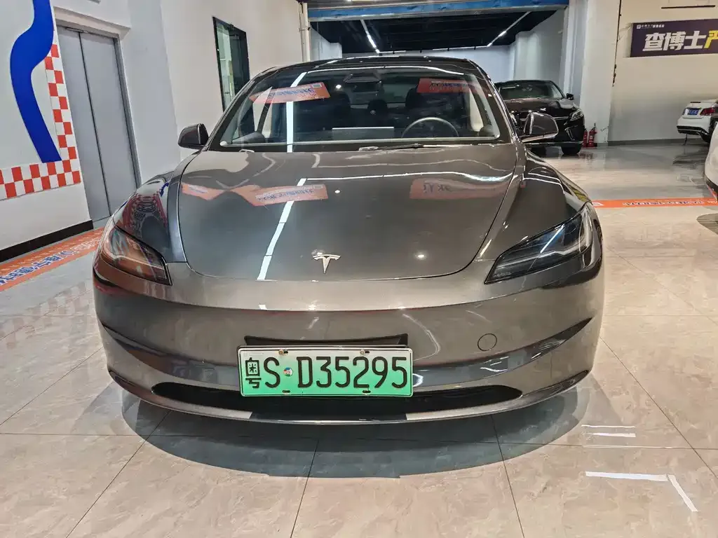 Tesla Model 3 — фото 2
