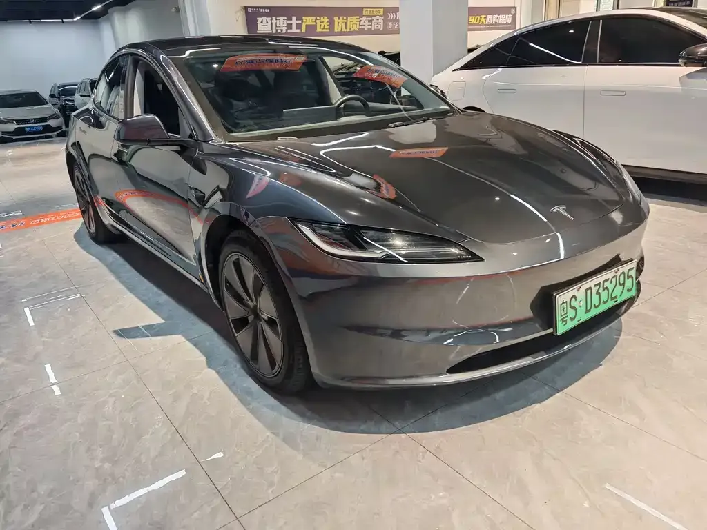 Tesla Model 3 — фото 3