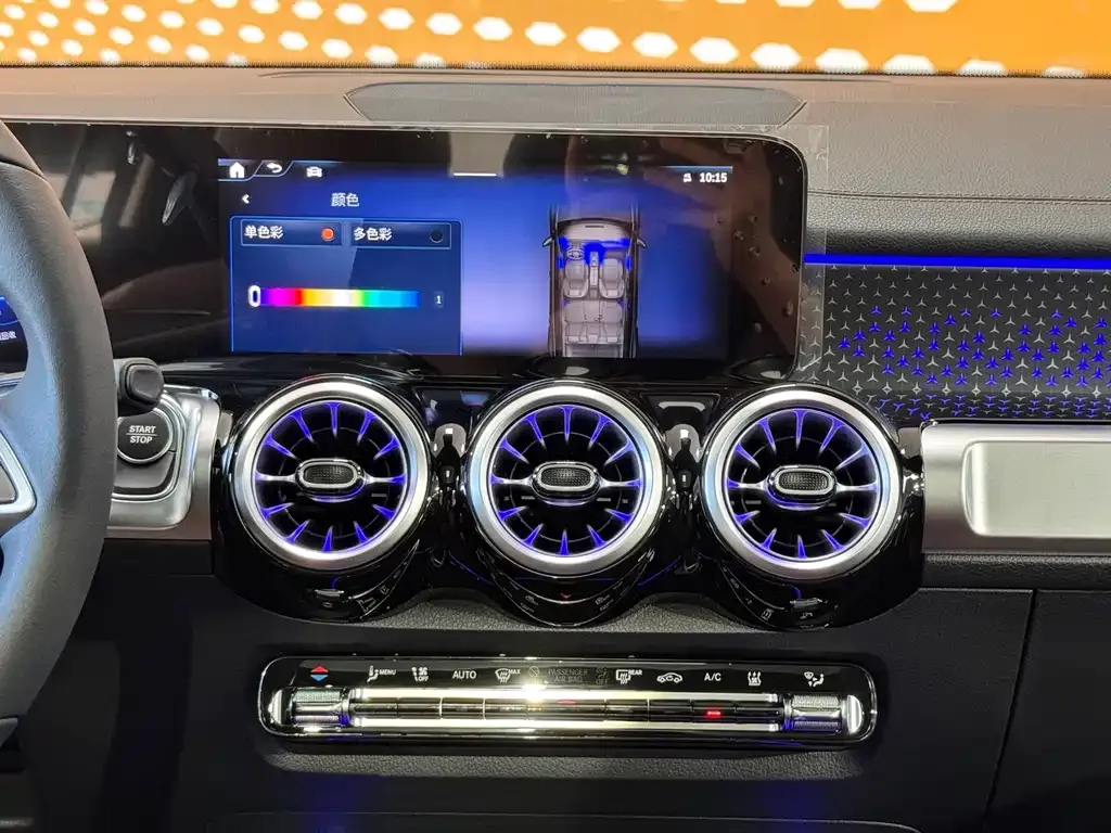 Mercedes-Benz EQB — фото 10