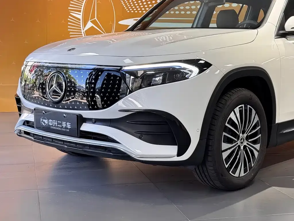 Mercedes-Benz EQB — фото 2