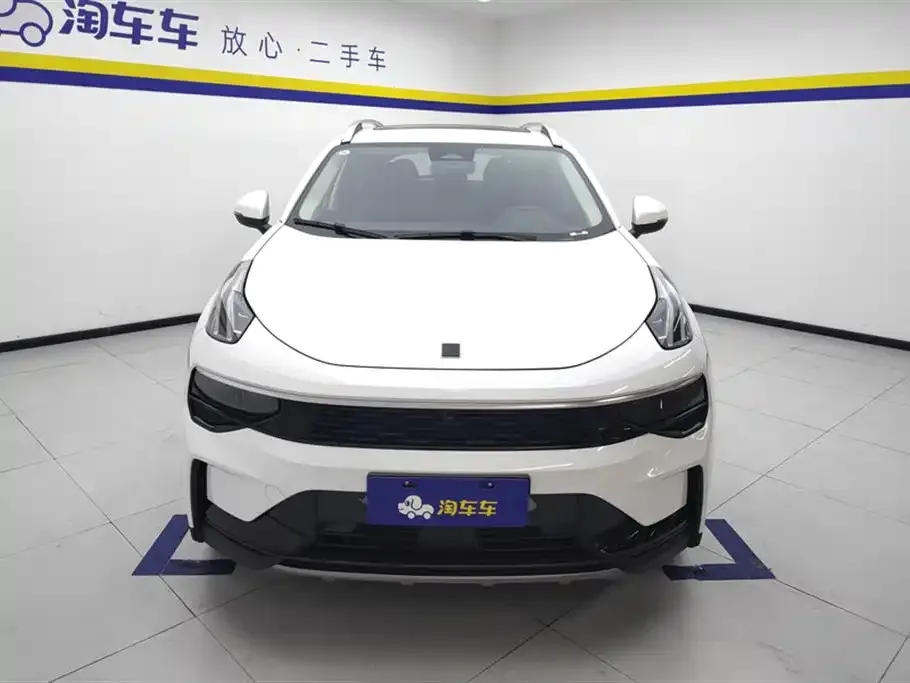 Lynk & Co 01 — фото 2