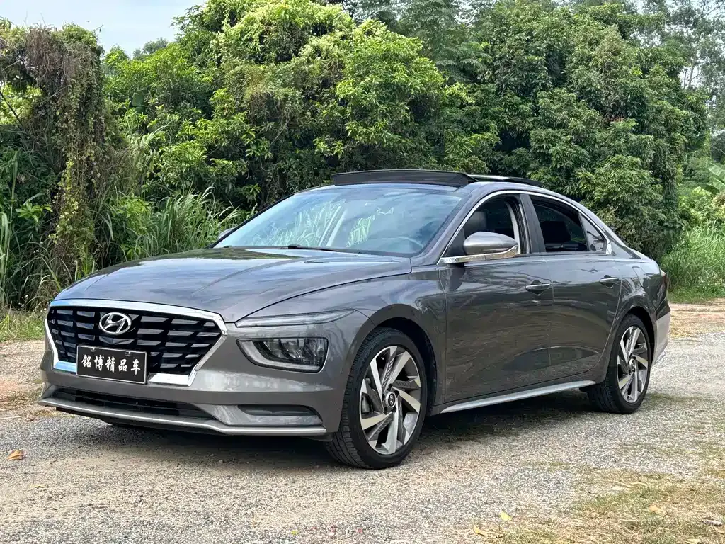 Hyundai Mistra — фото 1