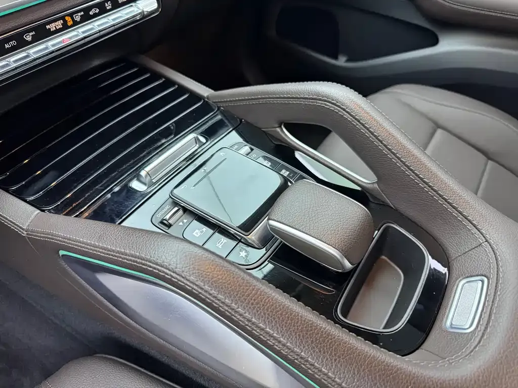 Mercedes-Benz GLE — фото 7