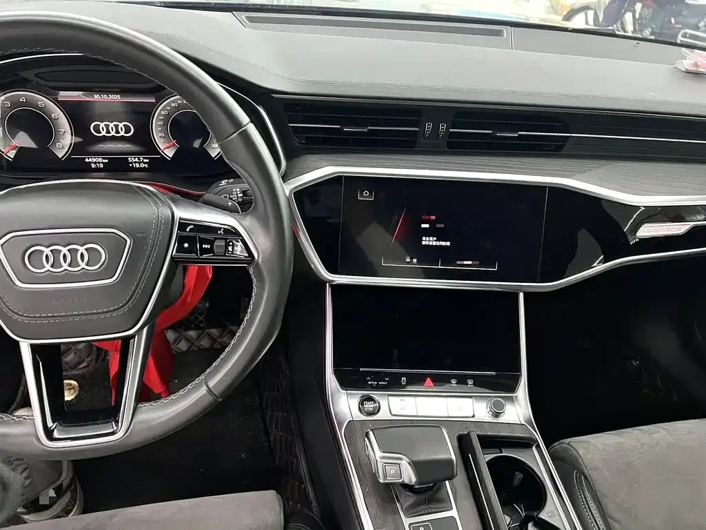 Audi A6L — фото 5
