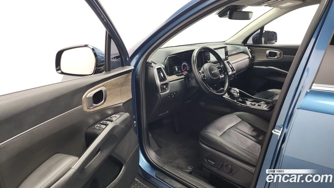 Kia Sorento — фото 10