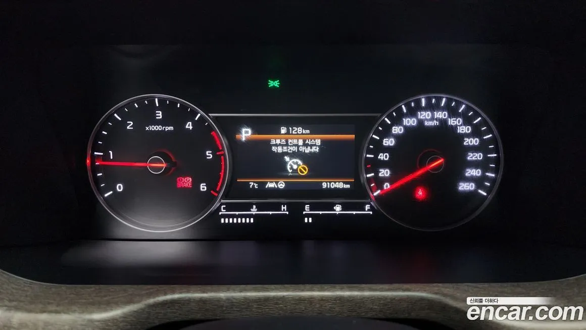 Kia Sorento — фото 8