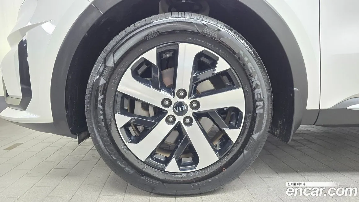 Kia Sorento — фото 5