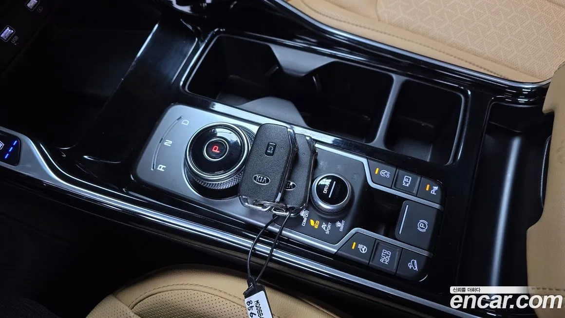 Kia Sorento — фото 9