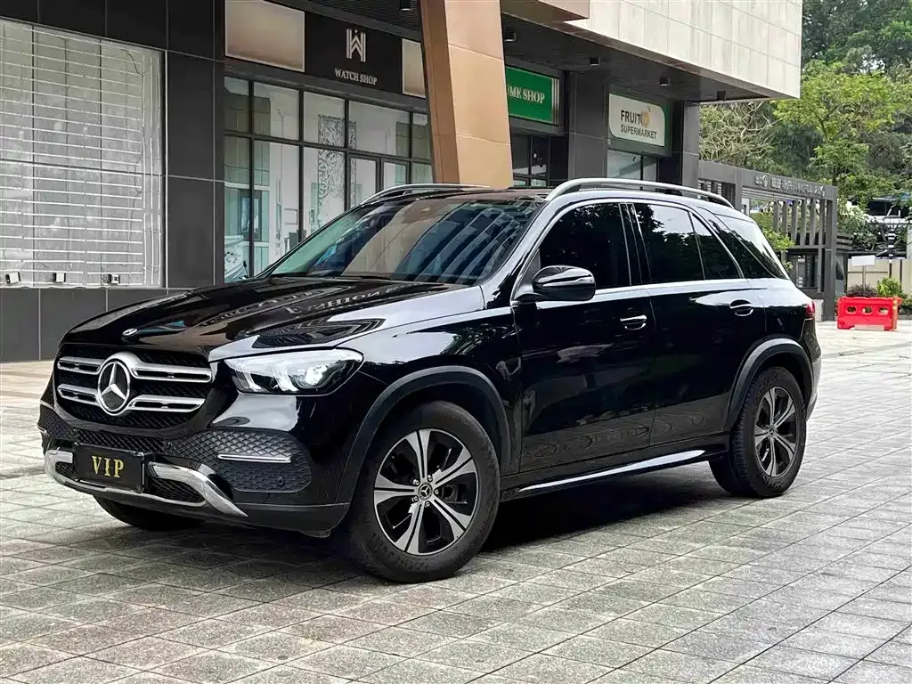 Mercedes-Benz GLE — фото 1